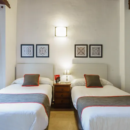 Casa Aljibe De Santa Ana Guest house